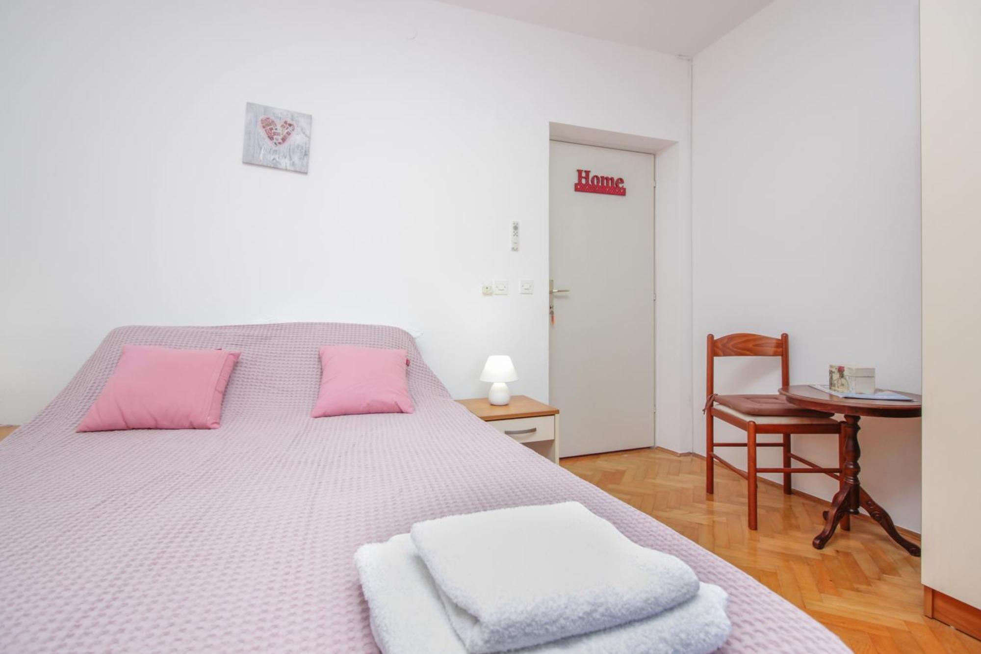 Apartments And Rooms With Parking Space Nin, Zadar - 5805 Oda fotoğraf